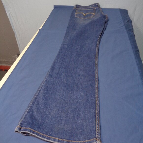 New with tags Levi's superlow boot cut 518 jeans in size 11 long - Picture 12 of 14